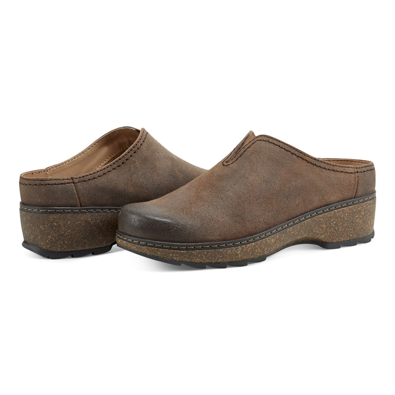 Kolia Round Toe Slip-on Casual Clogs